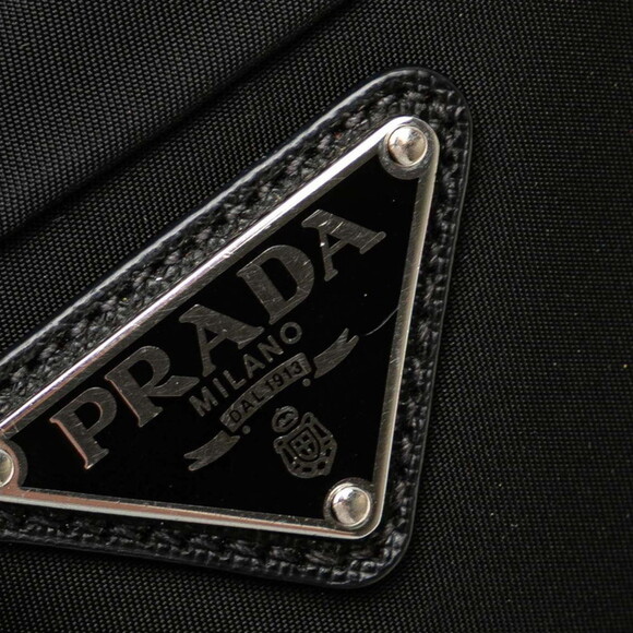 PRADA Black Leather Shoulder Bag - Picture 4 of 10